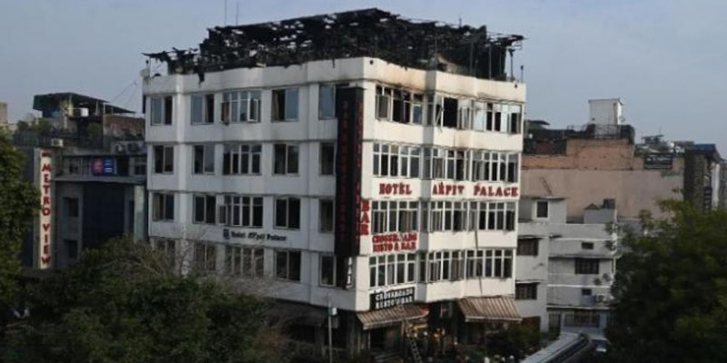  الهند: مقتل 17 شخصا في حريق شب في فندق بنيودلهي